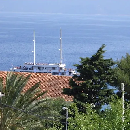 Biserka Apartman Bol