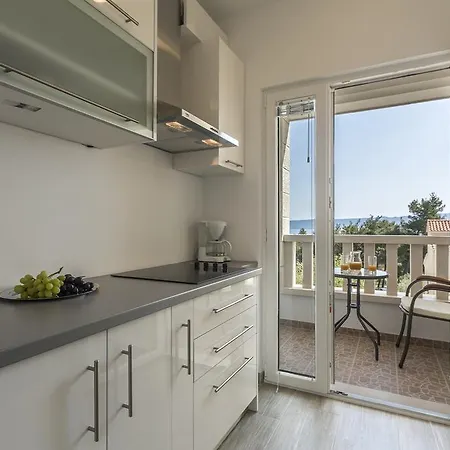Apartman Biserka Bol