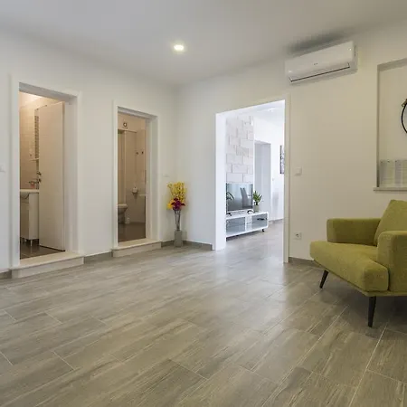 Apartman Biserka *
