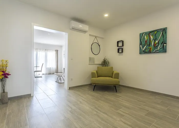 Biserka Apartment Bol